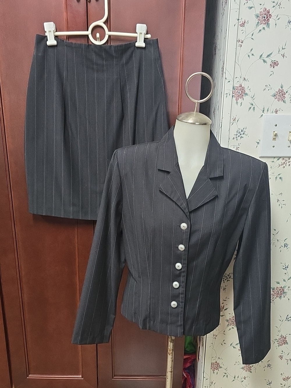 Like New. Women's Charcoal Pinstripe Jacket & Skirt Set - Classic Office Suit